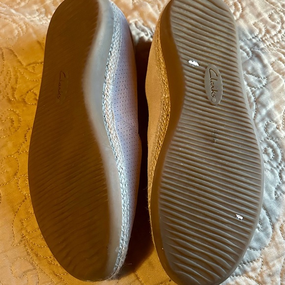 Clarks - Picture 4 of 4